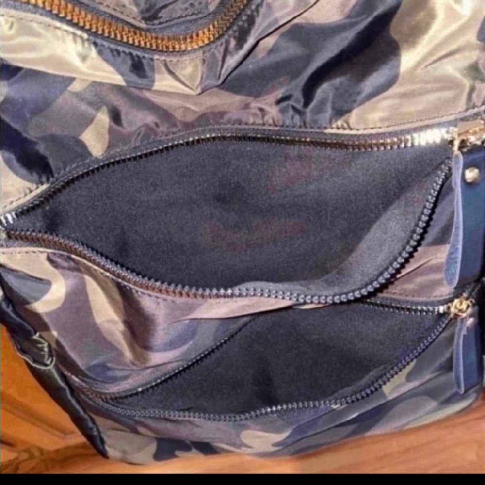 Nylon Camouflage Backpack / Crossbody Bag/ Purse w/Gold Accents. - Picture 4 of 8